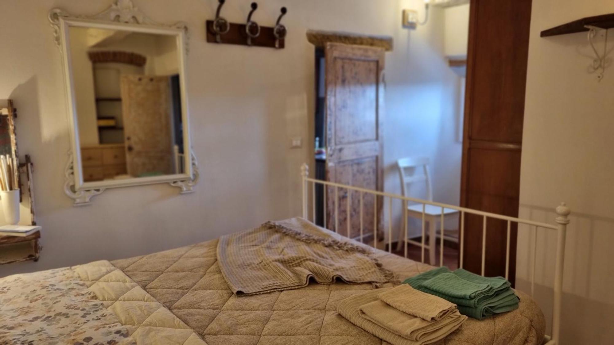 Il Piccino 29, Esperienza Romantica In Borgo.... Montescudaio Buitenkant foto