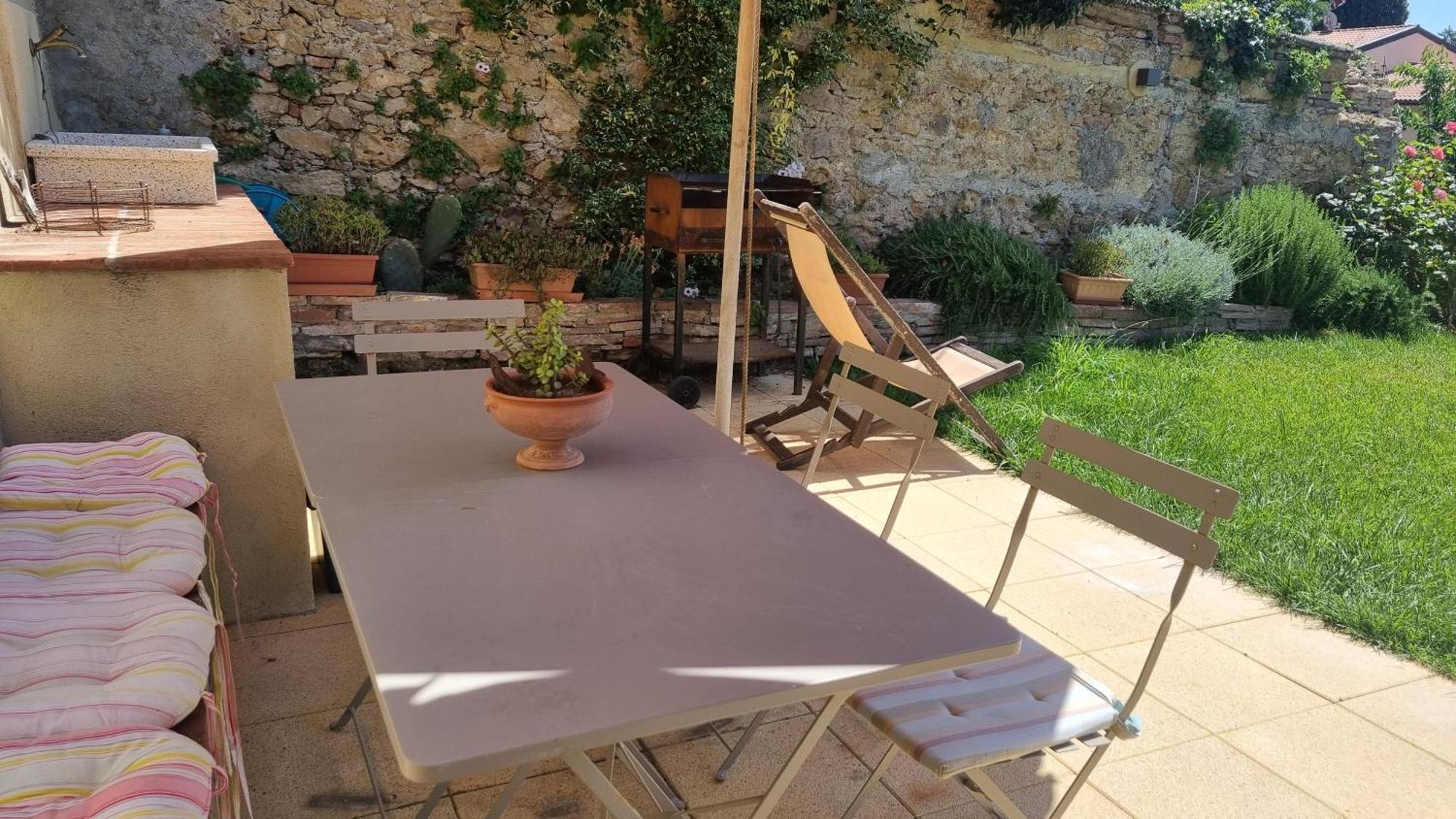 Il Piccino 29, Esperienza Romantica In Borgo.... Montescudaio Buitenkant foto