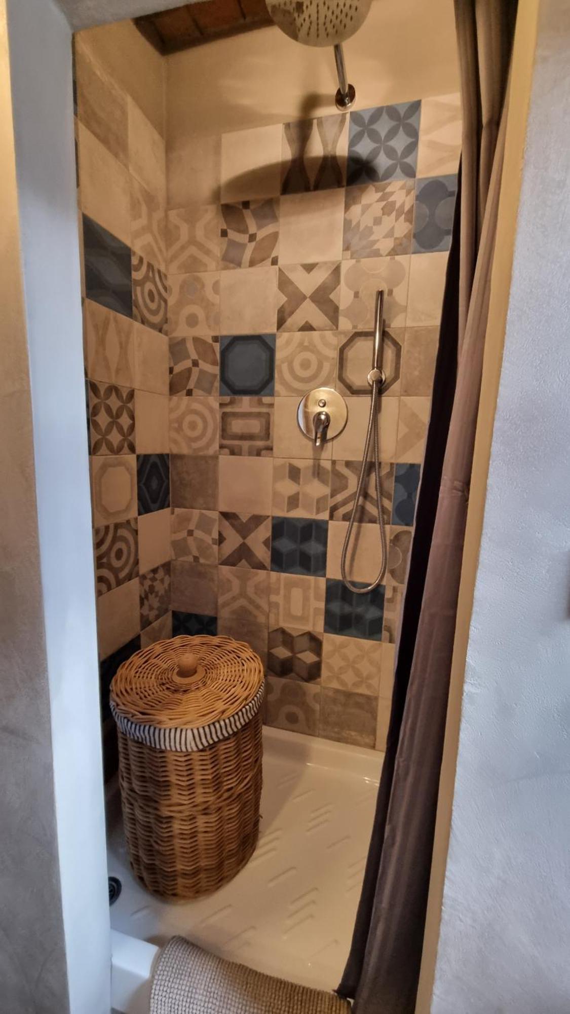 Il Piccino 29, Esperienza Romantica In Borgo.... Montescudaio Buitenkant foto