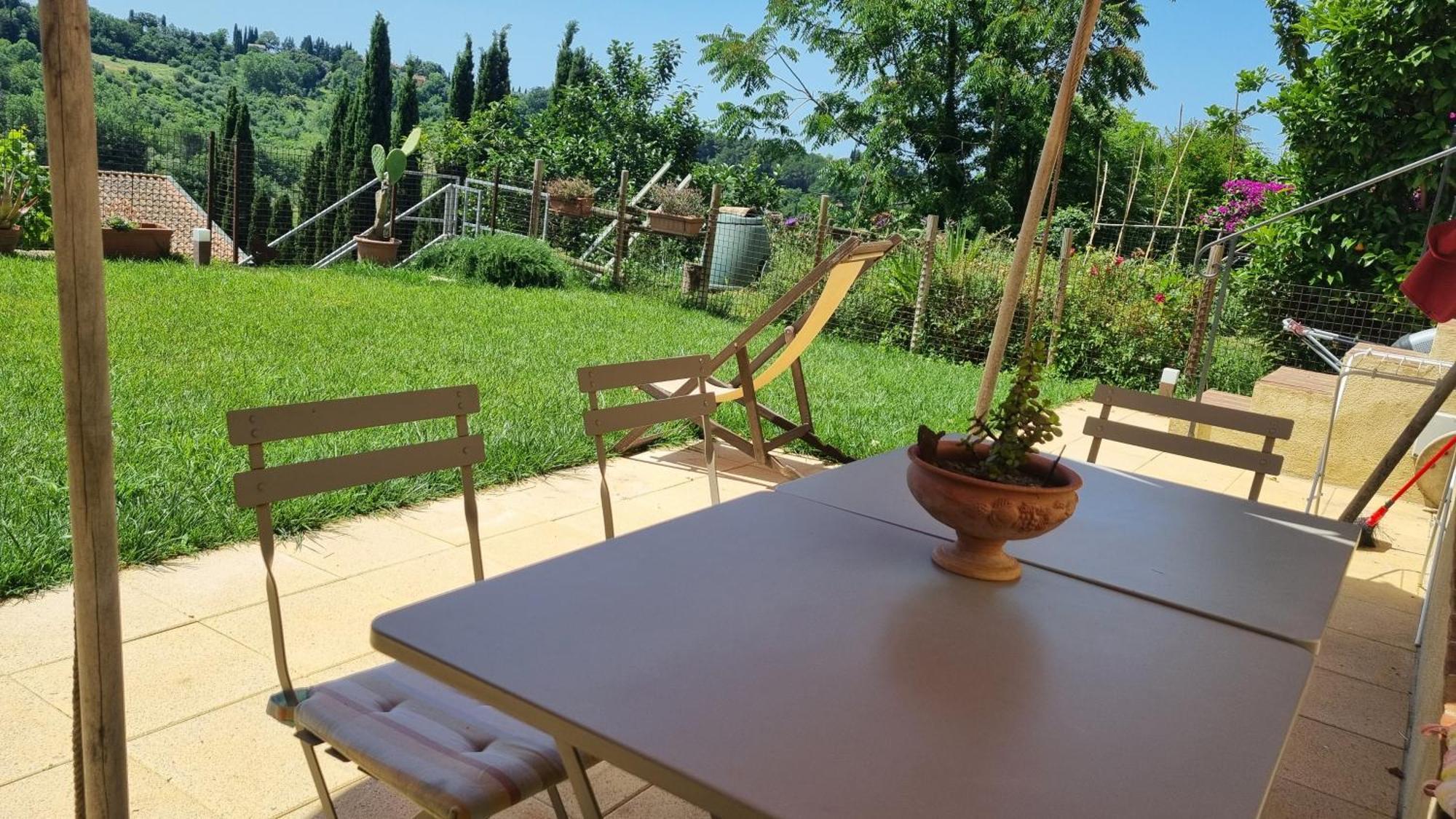 Il Piccino 29, Esperienza Romantica In Borgo.... Montescudaio Buitenkant foto