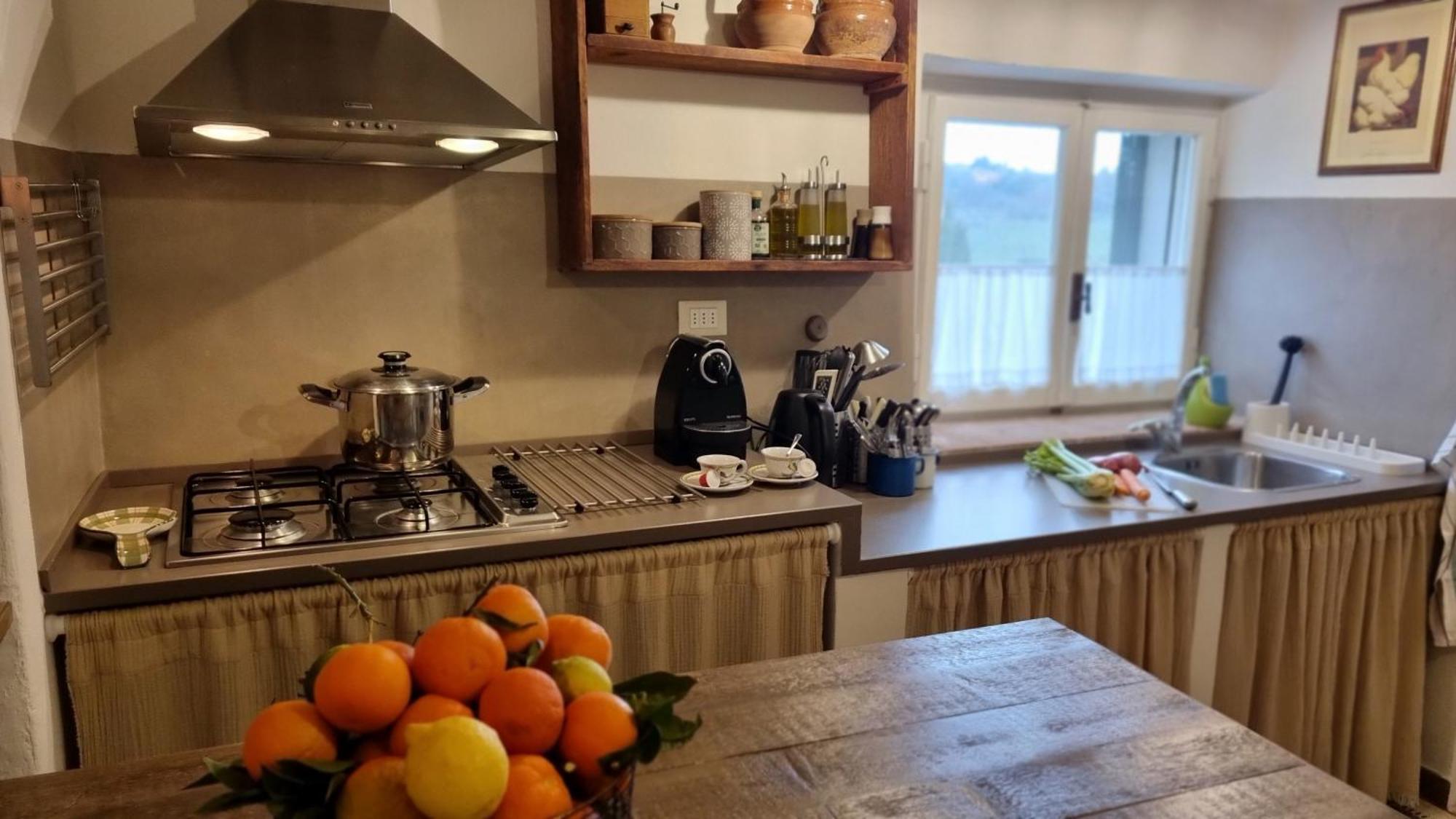 Il Piccino 29, Esperienza Romantica In Borgo.... Montescudaio Buitenkant foto